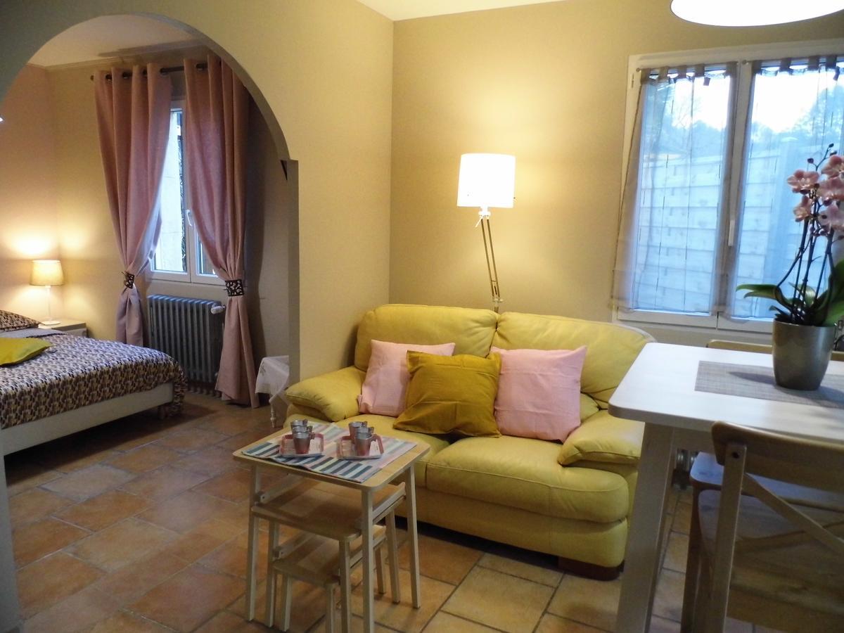 Appartements Dans Villa Privee Avec Piscine, Jardin, Parking Clos, Wifi, Climatisation Meyreuil Zewnętrze zdjęcie