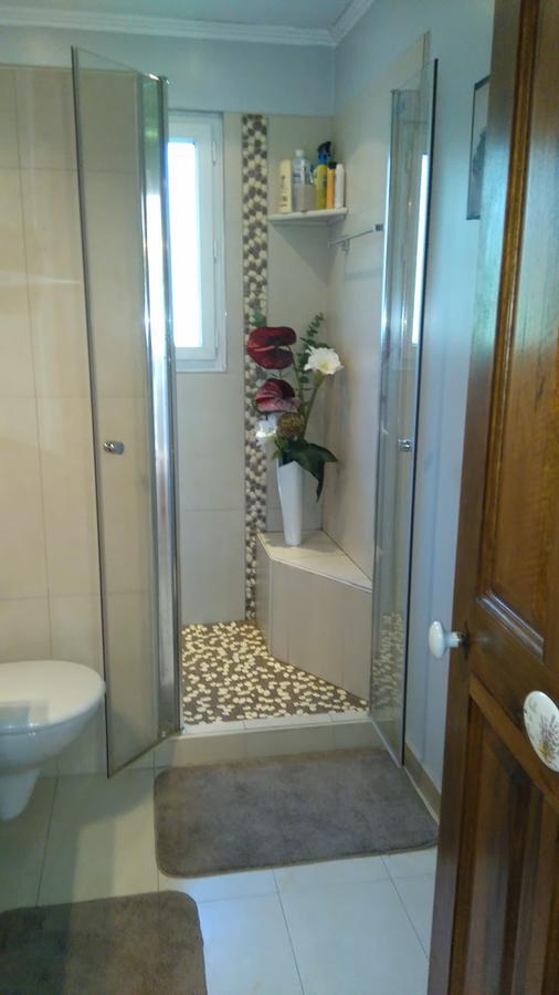 Appartements Dans Villa Privee Avec Piscine, Jardin, Parking Clos, Wifi, Climatisation Meyreuil Zewnętrze zdjęcie