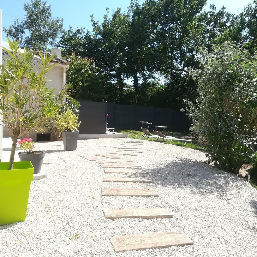 Appartements Dans Villa Privee Avec Piscine, Jardin, Parking Clos, Wifi, Climatisation Meyreuil Zewnętrze zdjęcie