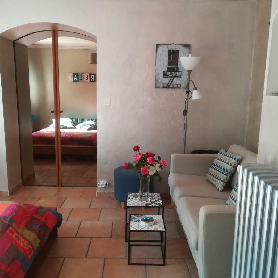 Appartements Dans Villa Privee Avec Piscine, Jardin, Parking Clos, Wifi, Climatisation Meyreuil Zewnętrze zdjęcie