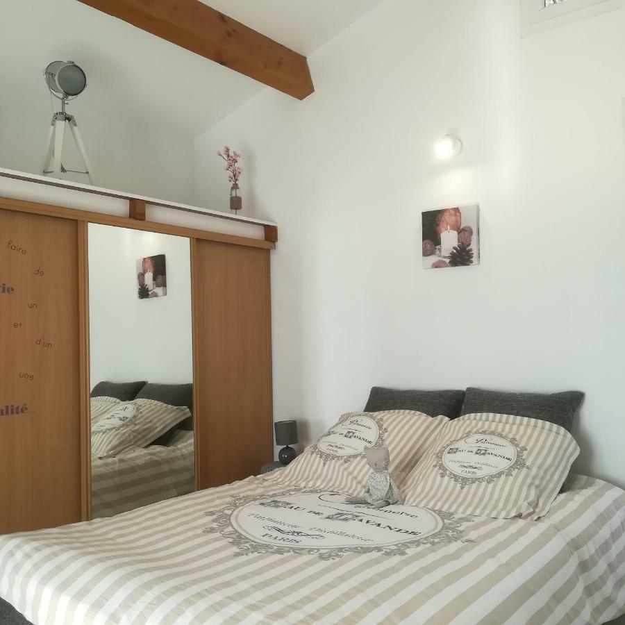 Appartements Dans Villa Privee Avec Piscine, Jardin, Parking Clos, Wifi, Climatisation Meyreuil Zewnętrze zdjęcie